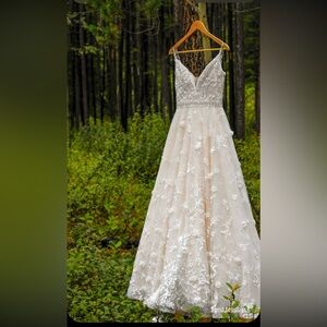 Ivory Wedding or Prom Dress fits Size 2-4